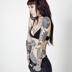 Tattooed-Goddesses:  Hannah Snowdon 