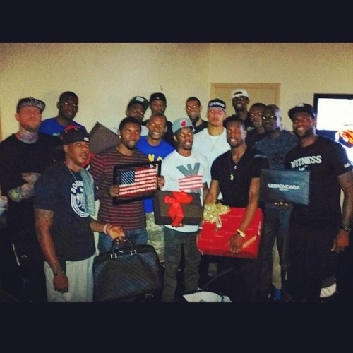 fuckyeahlbj:  @kingjames: Man I love this team!! 1st time team gift exchange was a HUGE success!! Great gifts and plenty laughs of course #Heatles #ThisIsTheTimeOfTheYearToShare #StriveForGreatness 