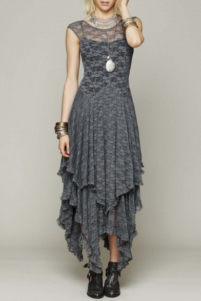 bluetyphooninternet: Do you like these dresses?(under discount) Black  \  Black