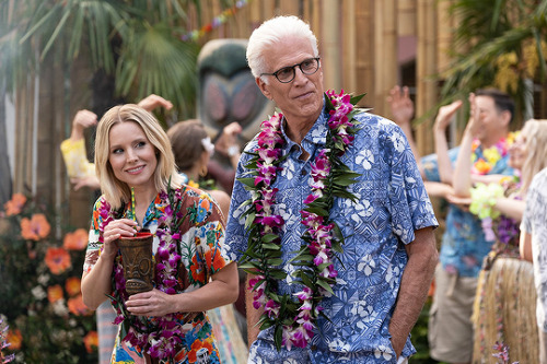 tgpgifs: THE GOOD PLACE — “Chillaxing” Episode 403 (Photos by: Colleen Hayes/NBC)