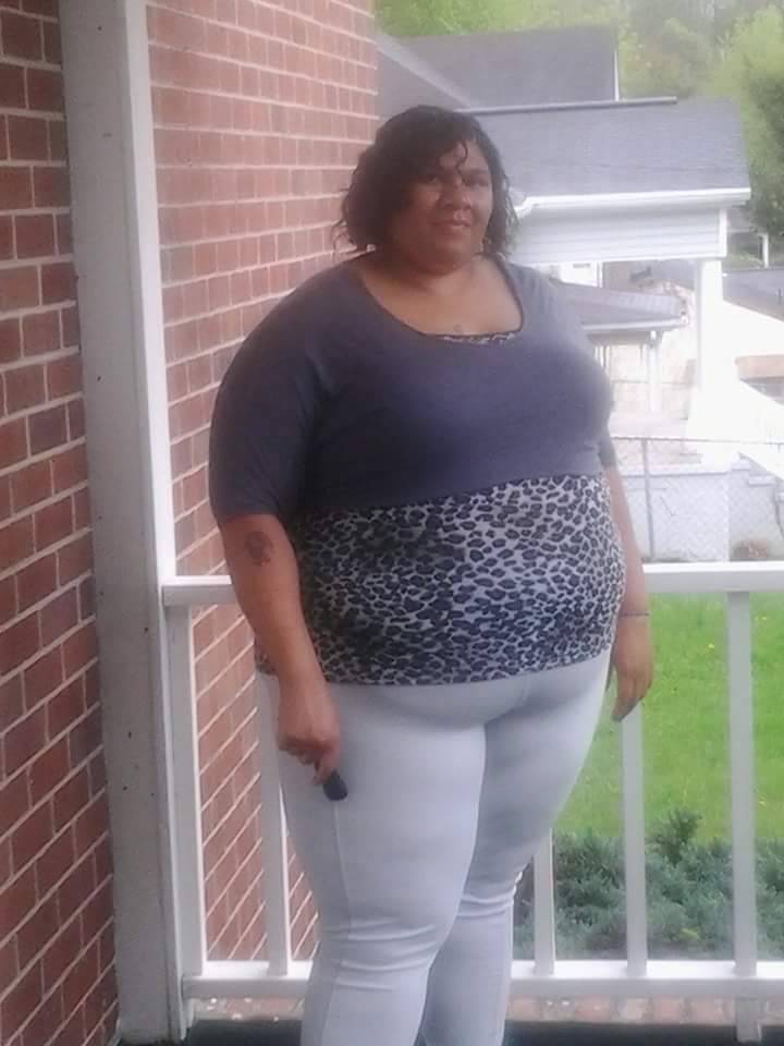 supersizethighlover:  Boy that’s a whole lot of pussy to work with! 