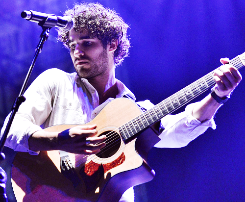 xkurtcoblaine - Darren Criss performs during Elsie Fest (Sept...