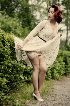 sexy-in-stockings:  Stockings