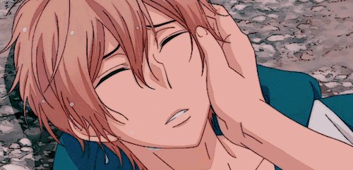 dazushi:Igarashi performing CPR on Nana and Nishina taking pictures of it