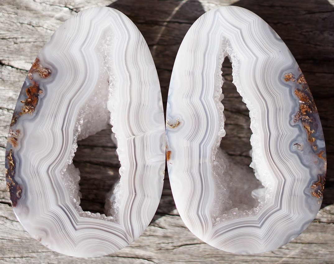 imperialorganics:  2-3/4” El Blanco Agate Teardrop Plugs available HERE This is