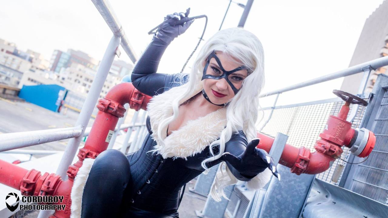 feistycuffscosplay:  Here spider, spider…Here’s my Black Cat/Felicia Hardy cosplay