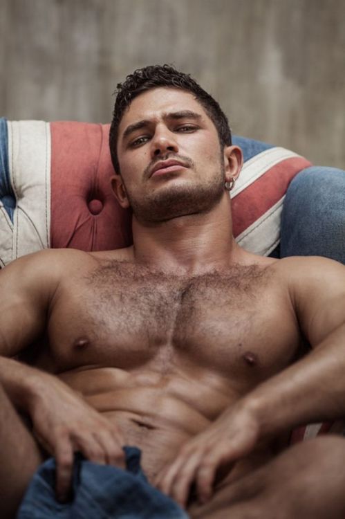 stefanpoison:  SEXY MAN 