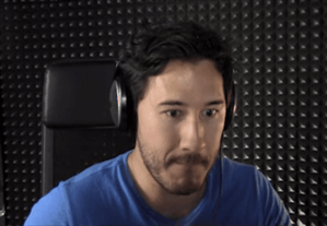 tinyblogtim:  The most vicious side-eye I’ve ever seen directed toward a fictional