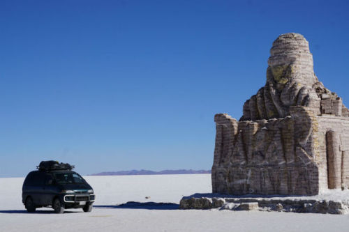 Uyuni Salt Flats (Salar de Uyuni) Salar de Uyuni in Bolivia is the world’s largest salt flat. It’s t