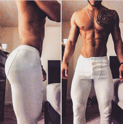 dominicanblackboy:  Yellowboi fine fat muscle latin ass!😍