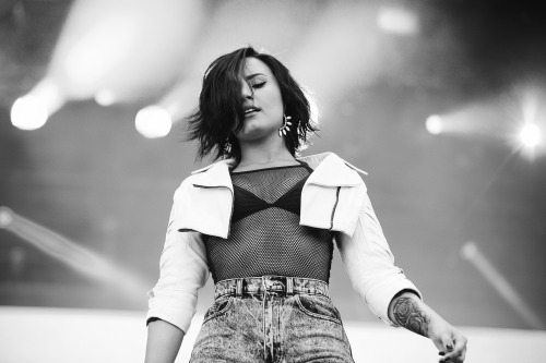 @demilovato - photo by greg noire