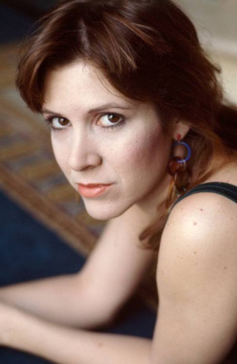 theorganasolo:Carrie Fisher - 1983