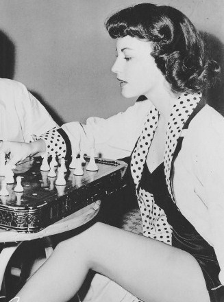 Sex gatabella: Chess Brigitte Bardot, Catherine pictures