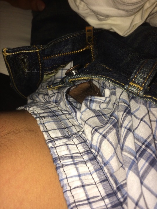 hot-sleeping-guys:  Sleeping drunk straight friend Z-z-z Hot Sleeping Guys z-z-Z