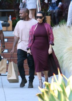 kuwkimye:  Kim & Kanye out for dinner