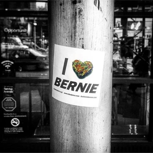 @berniesanders @bushwickberners #Repost @mavyentco ・・・ #ibudyou #bernie #bnw #uws #nyc