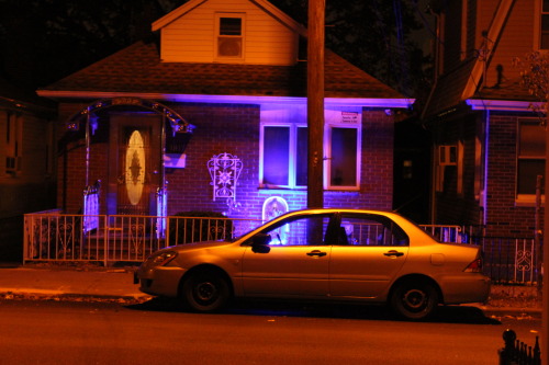organizedroyale:  Glow Avenue - Bad Habitsby Ike Cantarino