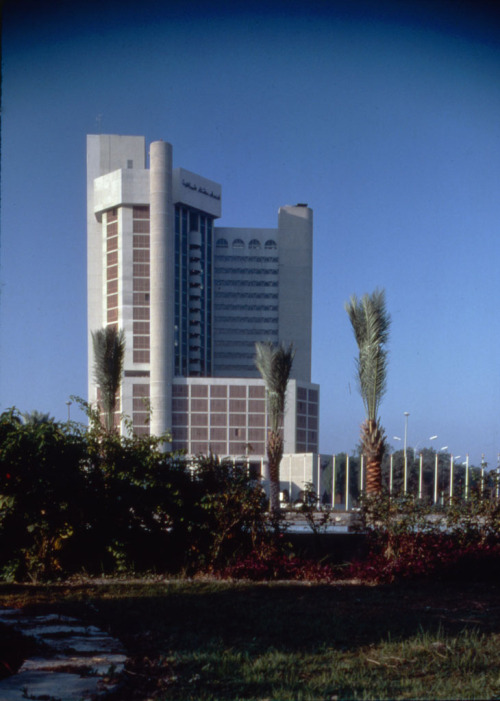 manifest05:  The Grand Ishtar Hotel is a hotel in Baghdad, Iraq located on Firdos Square. It is the tallest building in Baghdad, and the tallest structure in Iraq after the Baghdad Tower. Opened in 1982 as the Ishtar Sheraton Hotel & Casino (Arabic,فن