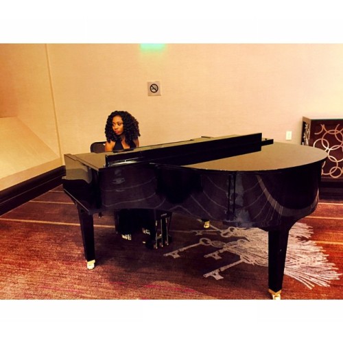 I was feeling like @nickiminaj on this grand piano 😋🎼