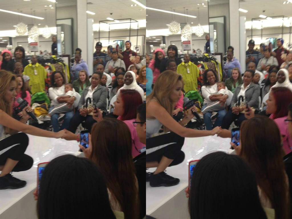 mizzjasminevillegasnewz:  Jasmine v Performing