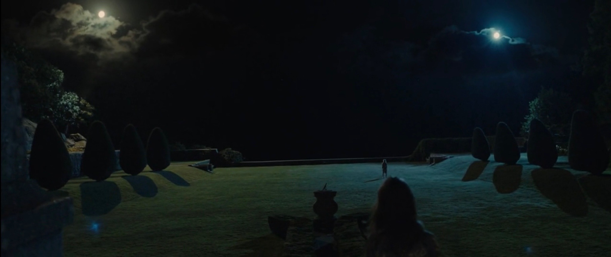 Porn Pics jasminejarss:Melancholia (2011) dir. Lars