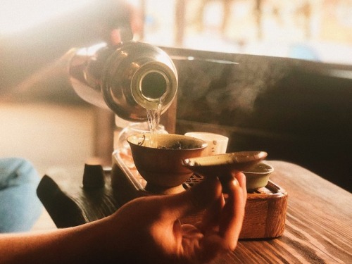 Morning tea time at Chaguan Teahouse