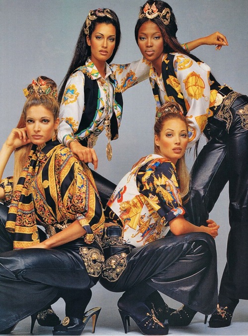 howtobeafxxkinglady:  aleworldaddict:  Gianni Versace F/W 1992 by Irving Penn   *Atelier Versace Fall/Winter 1992 photographed by Patrick Demarchelier