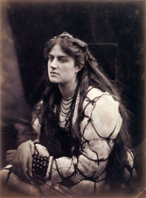 Rating depictions of Hypatia of Alexandria: Model Marie Spartali as Hypatia, photographed by British