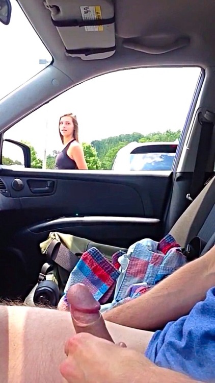 privatesinpublic: randlehandle80:#dickflash In the car, yet public…and appreciated.