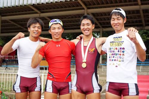 chrngyiu:kapiolanipark:pervsg:xiaohaogayphotosblog:xiaohaogayphotosblog    日本划船選手  他們都沒穿內褲嗎?