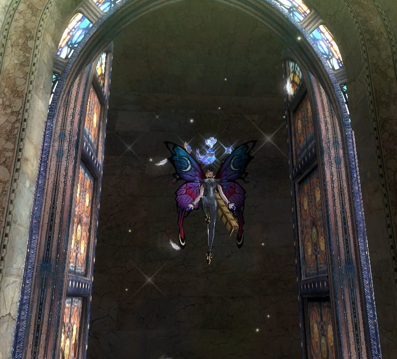 freakingtheworld:  The Queen comes from the heavens!