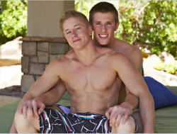 undie-fan-99:  &ldquo;Truman&rdquo; and &ldquo;Trenton&rdquo; are so cute in this pic! 