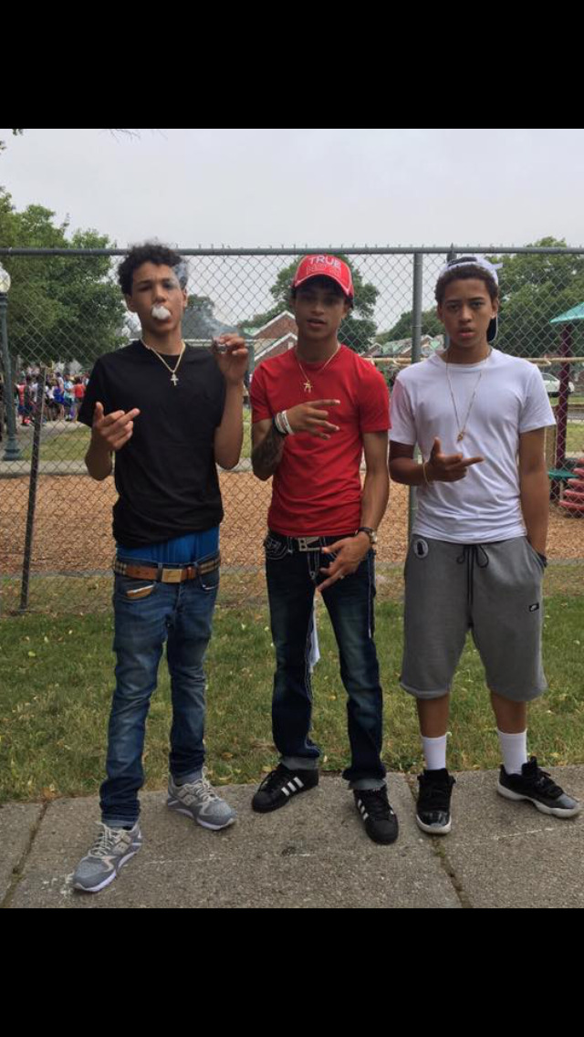 kingdlsn:  I know them , Seth , Jordan and Jaylen they all 16