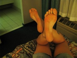 Evangeline Hot Feet