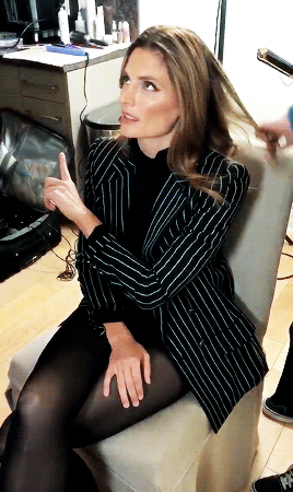 @Stana_Katic:Bringing Those Of You Who Dont Follow Me On Instagram (you Missin Out : @drstanakatic) Up
