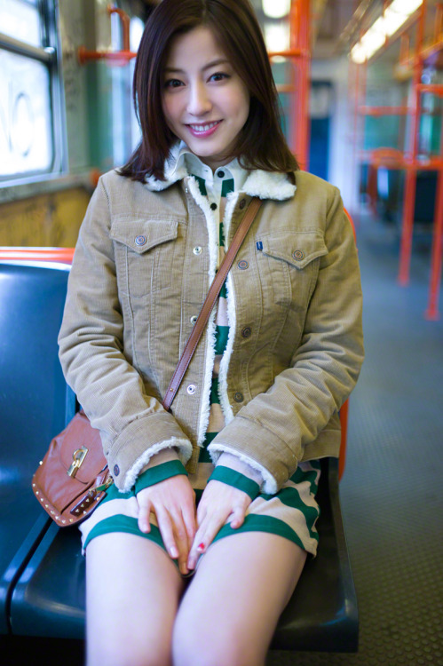 gzbu:  Yumi Sugimoto http://ift.tt/1qj61tc