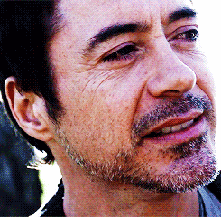 aoifelaufeyson:  starkerdays:This is illegal but I’m here for it He’s beautiful! 