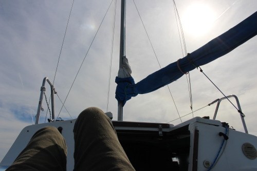 sexoutatsea:  The three hours outta thirteen that I had off from running the helm was mostly spent c