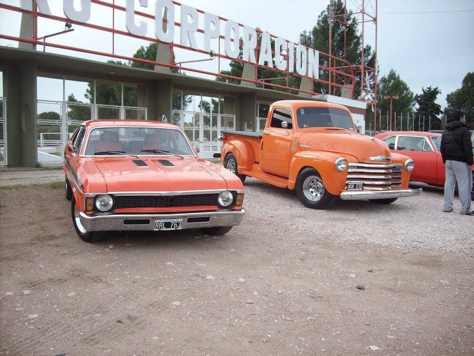 hotrodzandpinups:  Collection of rides