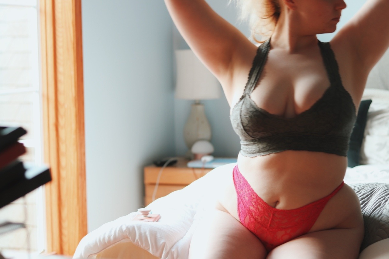 doyouwannapieceofme:  impatiently waiting