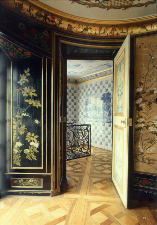 robert-hadley:  Munich’s Nymphenburg Palace, The World Of Interiors, January 2018. Photo - Fritz von der Schulenburg