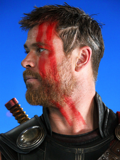 chrishemswrth: CHRIS HEMSWORTH Thor: Ragnarok (2017) - Make up/Hair style by Luca Vanella