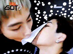 oneday-everlasting:  2PM & GOT7 paper kissing game!! 