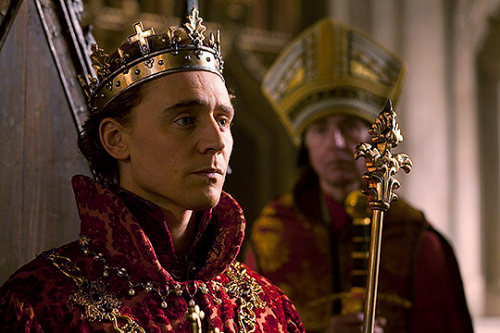 Humm’s Birthday Countdown 2020: My Favourite Hiddles3. Henry V from The Hollow Crown. Because leathe