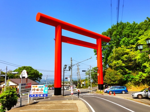 shrine gate by Hideo Via Flickr: 筑波山神社の鳥居 Tsukubasan Shrine, Tsukuba City, Ibaraki Pref.