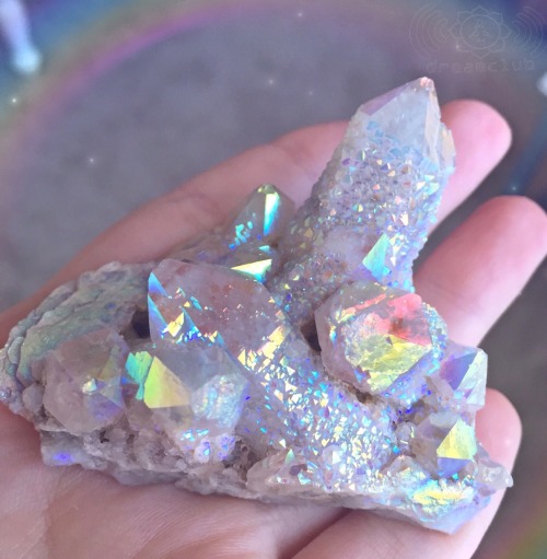 flow-fairy:Rainbow Sparkle Fairy Quartz Cluster*~*~buy me on shopdreamclub.com ;3;~*~*