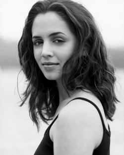 nearlyvintage:  Eliza Dushku 