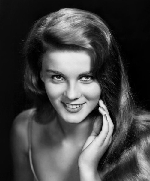 50sbabyy: Ann Margret. 1950’s