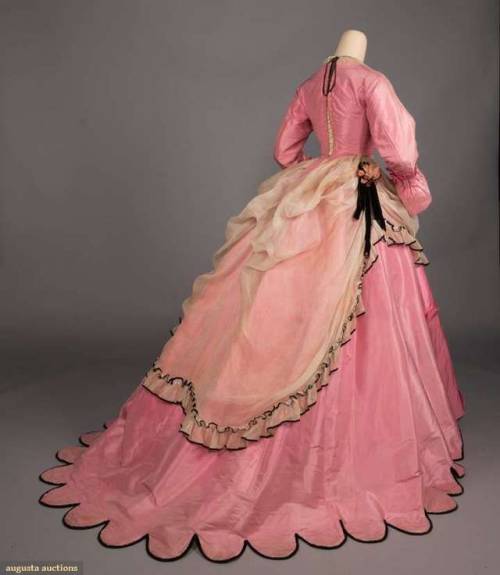 PINK SILK TAFFETA DINNER GOWN, c. 1869Bubblegum pink silk taffeta 3-pc gown w/ square neckline &
