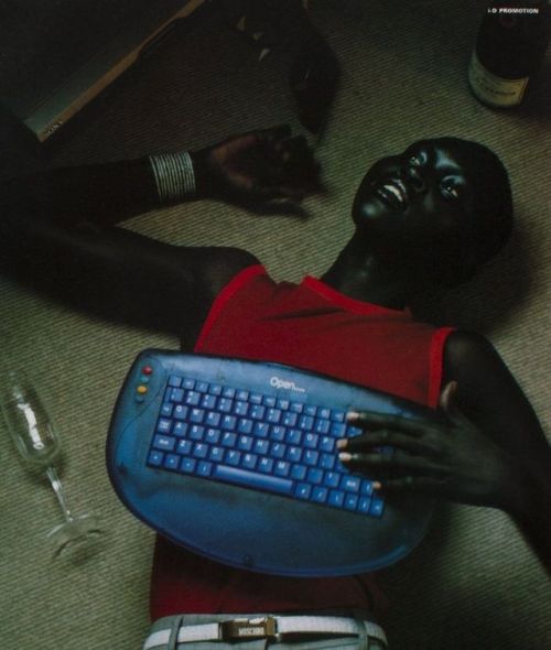 pocmodels:Alek Wek in ‘digital downtime’ by Mark Mattock for i-D February 2000